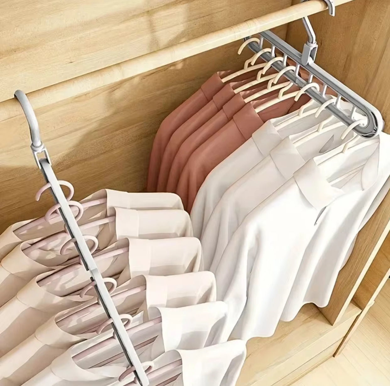 SpaceSaver™ Closet Organizer – Instantly Double Your Closet Space